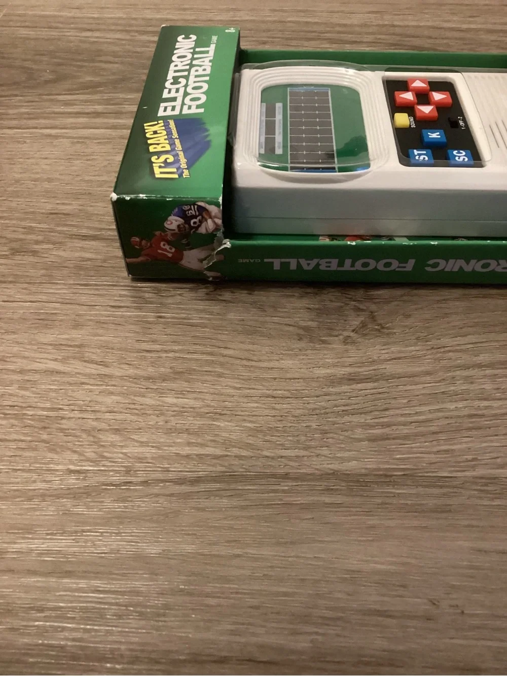 2002 Mattel Electronic Football Handheld Game Brand New Sealed w/Box Damage.